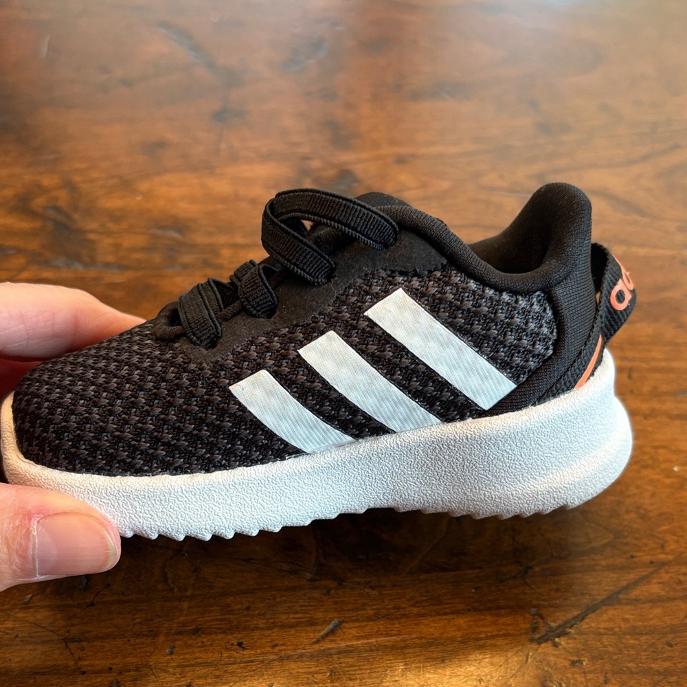New no Tags Adidas Kids Black and White Sneakers with Orange Accents, Size 3 - Picture 11 of 12